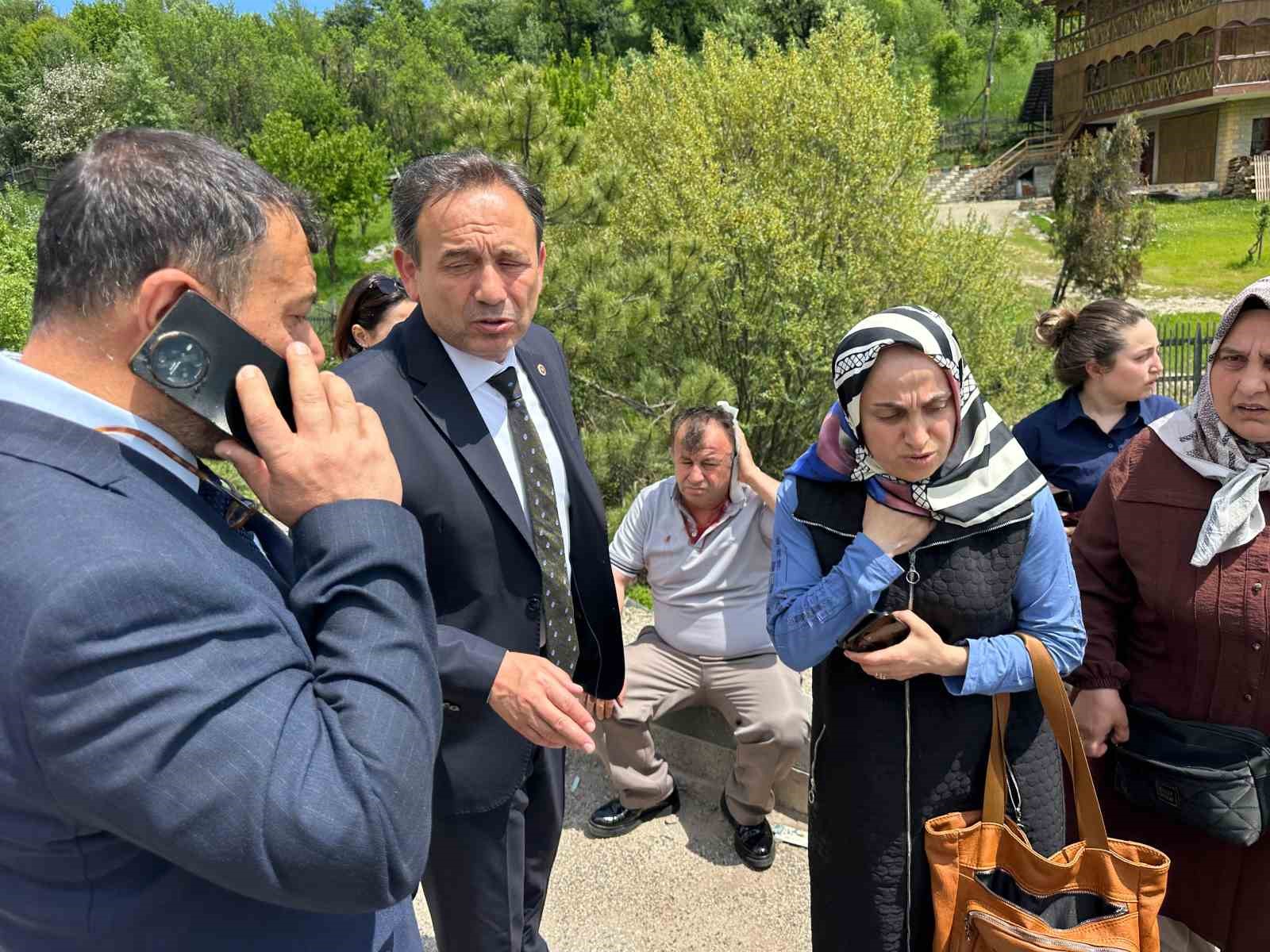 kavsakta iki otomobil carpisti 4 yarali 2 8kSLekba