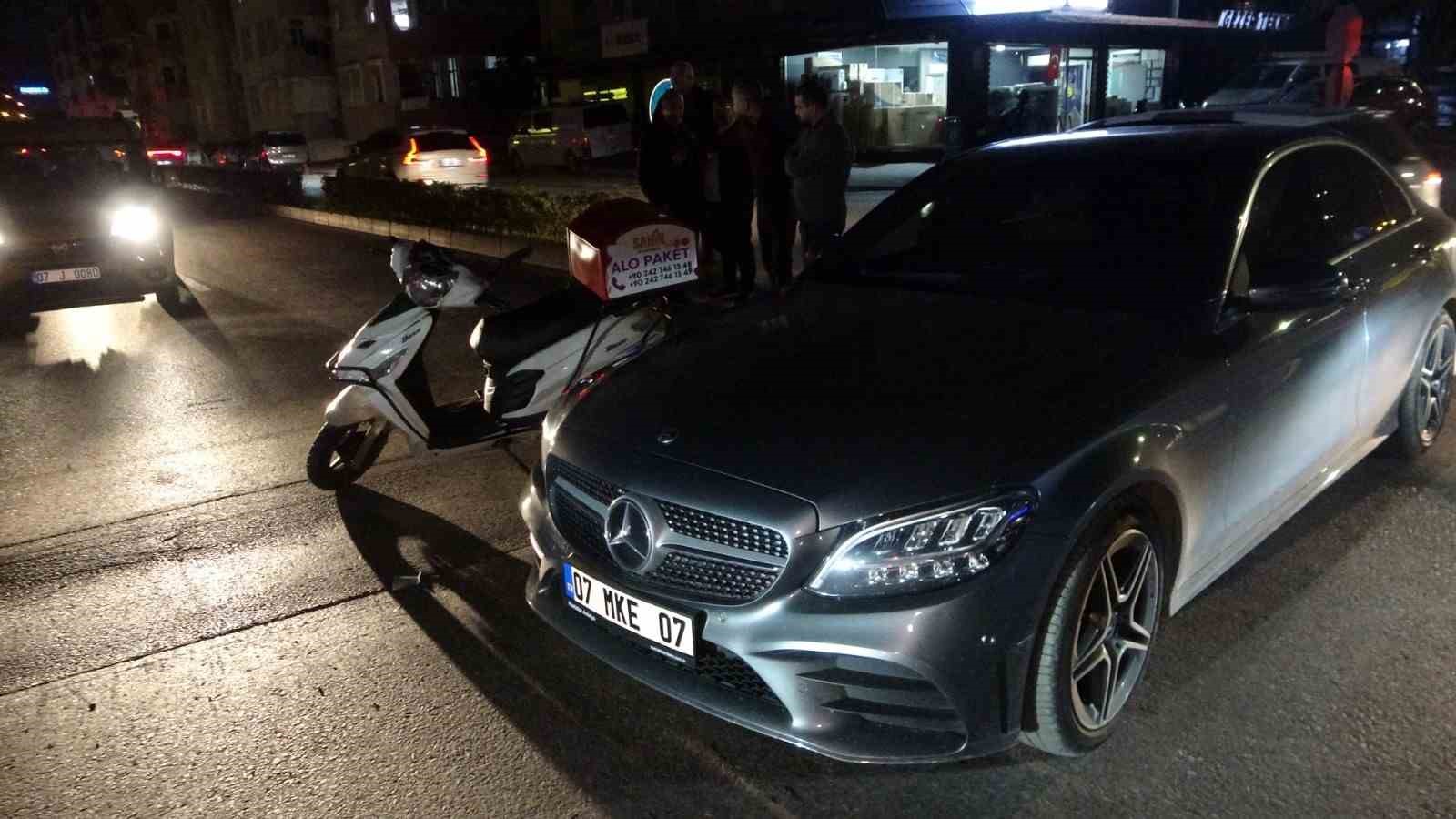 kavsakta motosikletle otomobil carpisti 1 yarali 4 sEvvtDSs