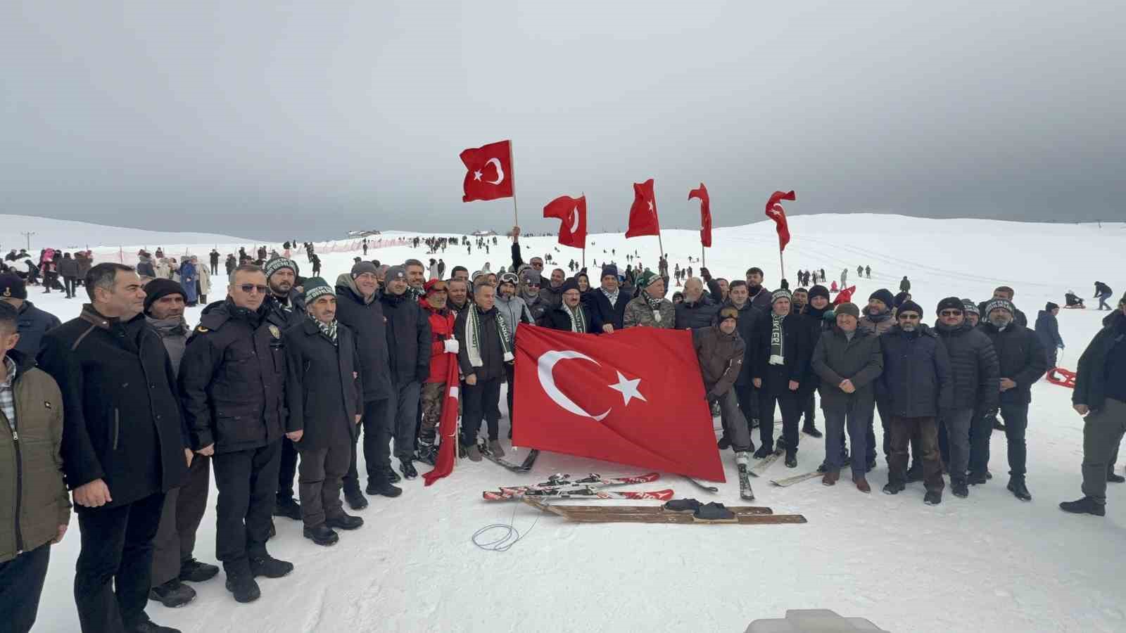 kayakseverler basciftlike akin etti 0 vzdzrJKl