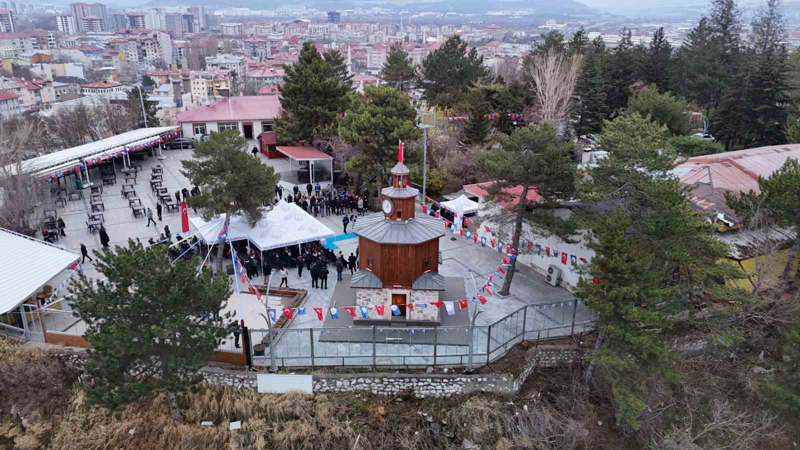 kaybolan tarihi saat kulesi yeniden insa edildi 1 qDPkVY1q