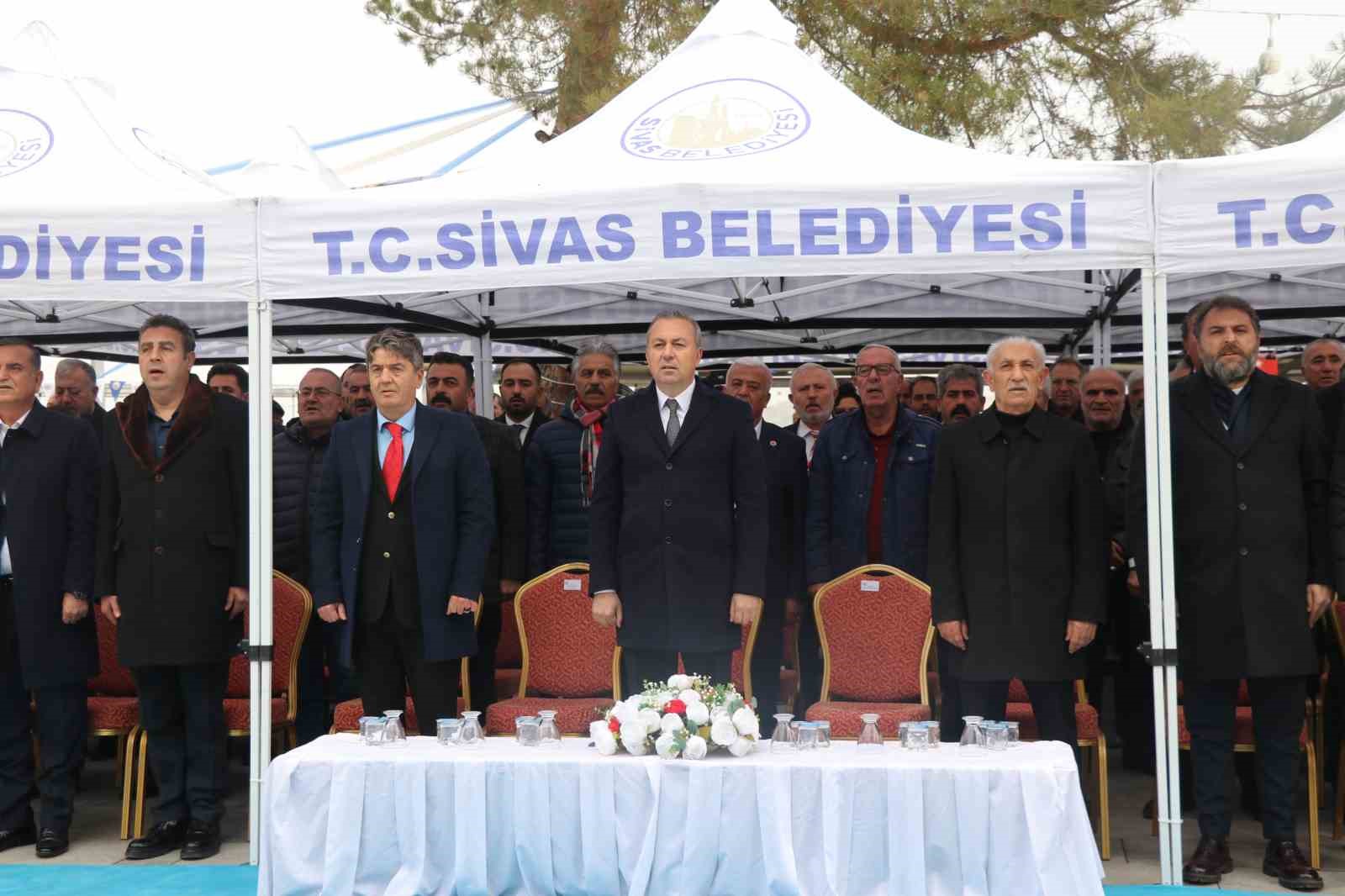 kaybolan tarihi saat kulesi yeniden insa edildi 3 PZawZwRR