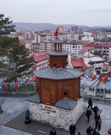 kaybolan-tarihi-saat-kulesi-yeniden-insa-edildi-gkw2YtKn.jpg