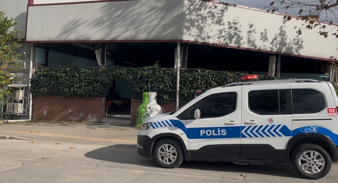 Kayınpederini tehdit edince, tüfekle kahvehanede basıldı: 30 suç kaydı bulunan eski damadını darp edip bıçakladı 6 kayinpederini tehdit edince tufekle kahvehanede basildi 30 suc kaydi bulunan eski damadini darp edip KtCZOeHs