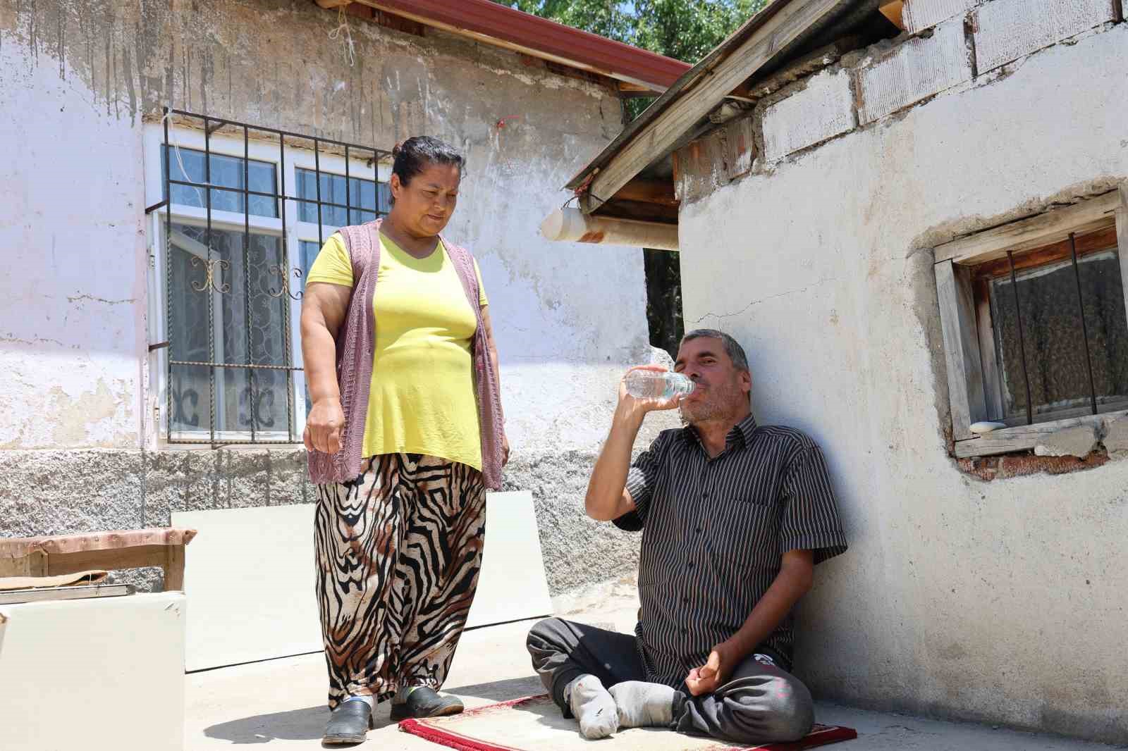 kayinvalidesi vefat eden gelin 7 yildir engelli kayinbiraderine bakiyor 1 QLczl1NP
