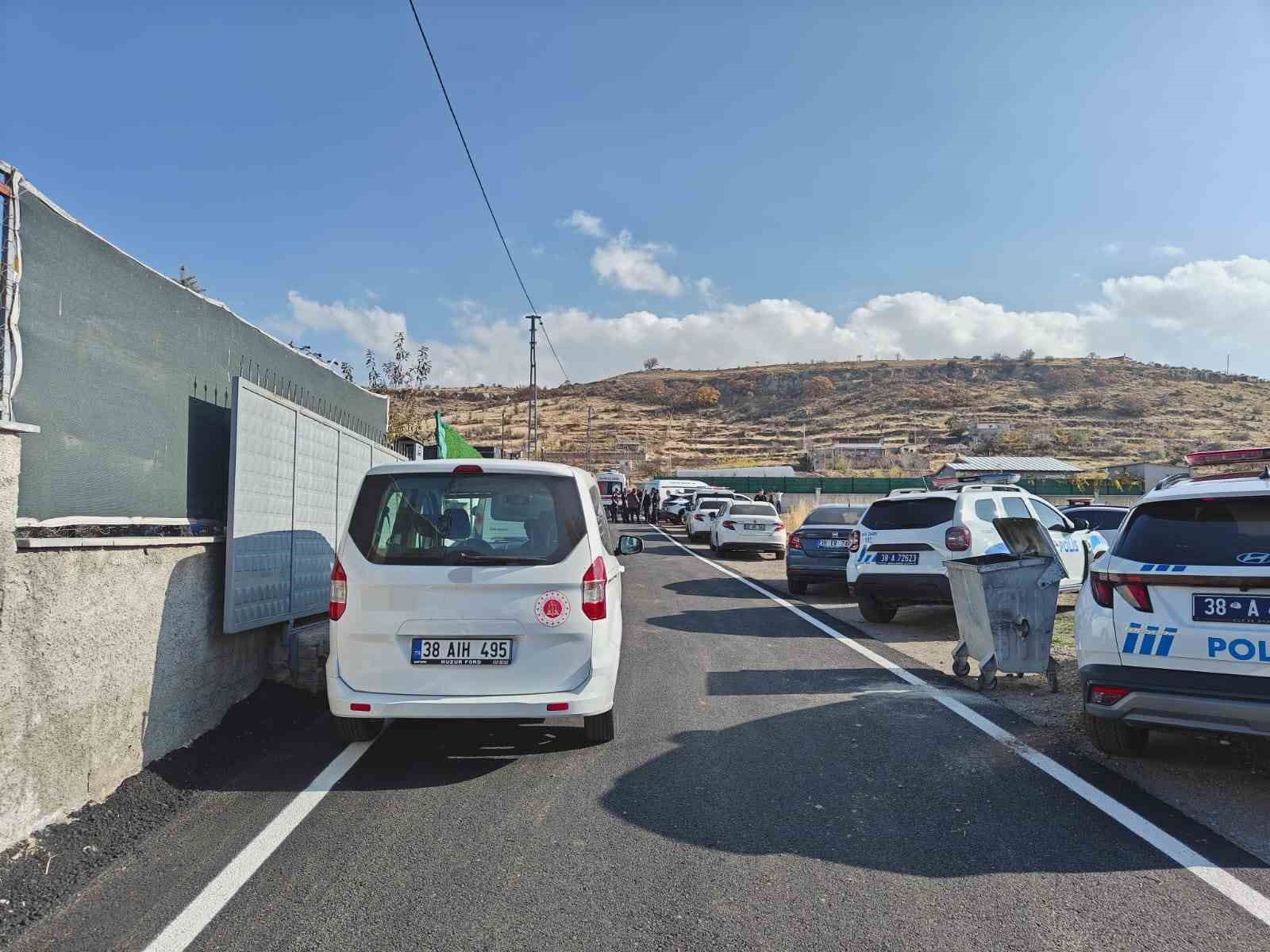 kayinvalidesini oldurup intihara kalkisan sahis oldu 5 grtnDc7Z