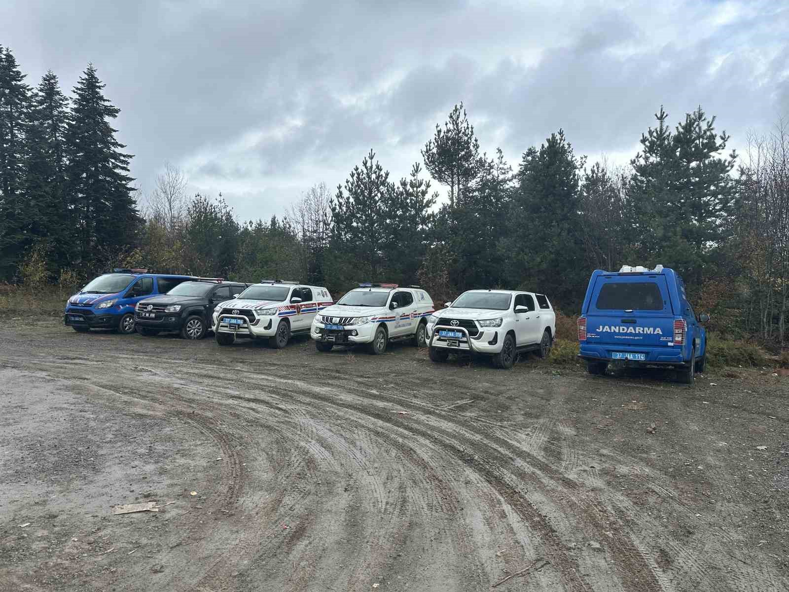 kayip anne ve oglunun cesedinin bulundugu bolgedeki arama calismalari sonlandirildi 5 CaeaOCwU