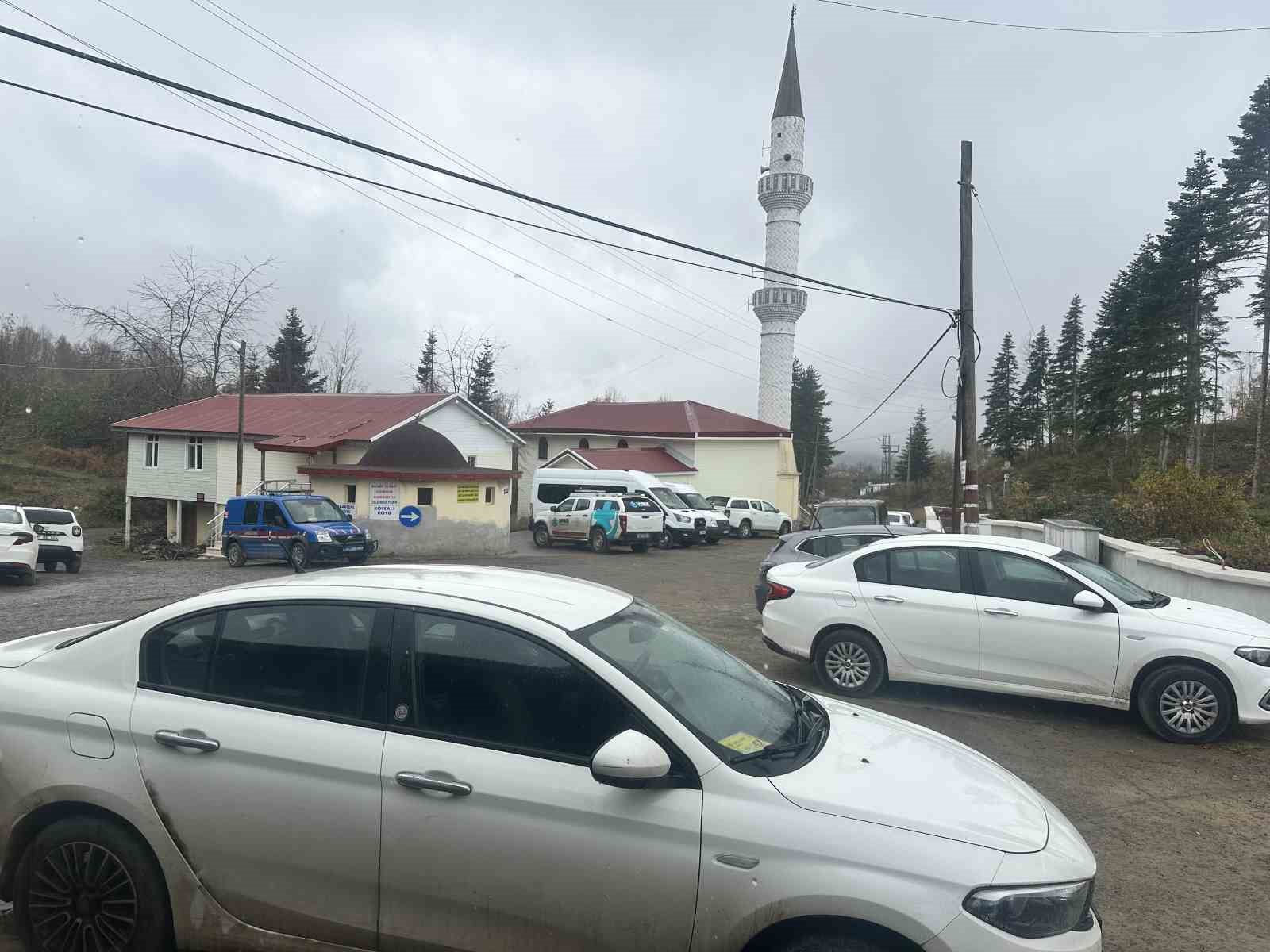 kayip anne ve oglunun cesedinin bulundugu bolgedeki arama calismalari sonlandirildi 8 NLjQS8Hg