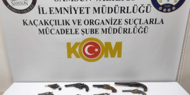 kayip-denilen-kultur-varligi-tabancalar-evlerden-cikti-13-silah-ele-gecirildi-dslTpeSs.jpg