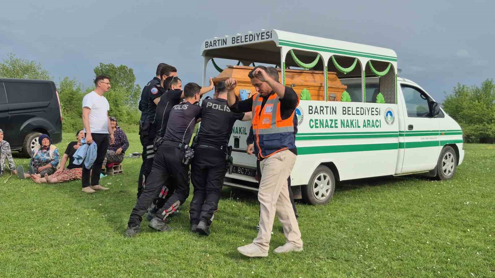 kayip emlak danismani irmak kenarinda olu bulundu 2