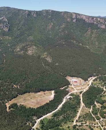 kayip-genc-icin-90-kilometrekarelik-alan-3-kez-tarandi-WhTeY72j.jpg