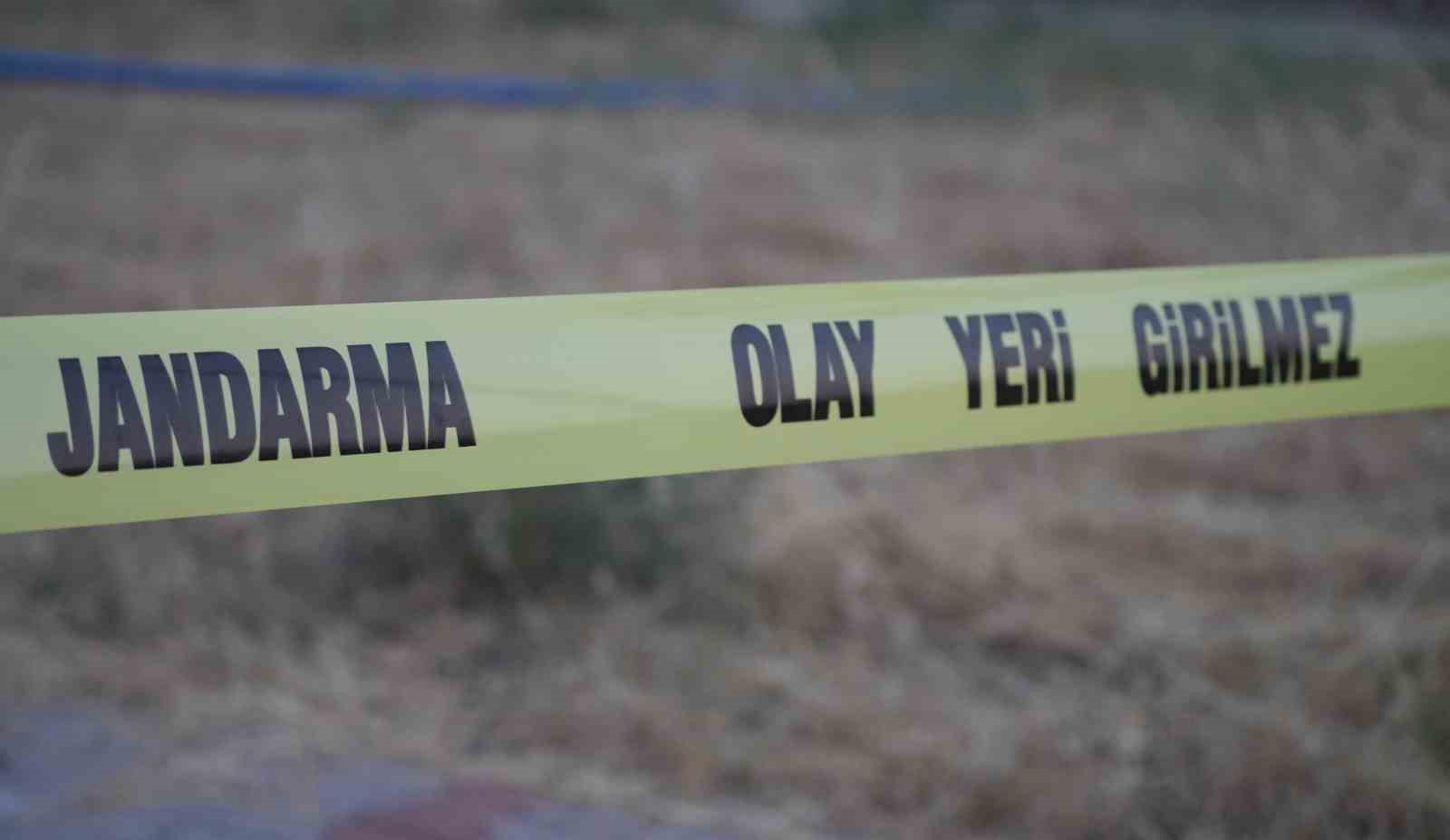 kayip ihbarindan vahset cikti babasini parcalayip tuvalete gommus 4 aII39kad