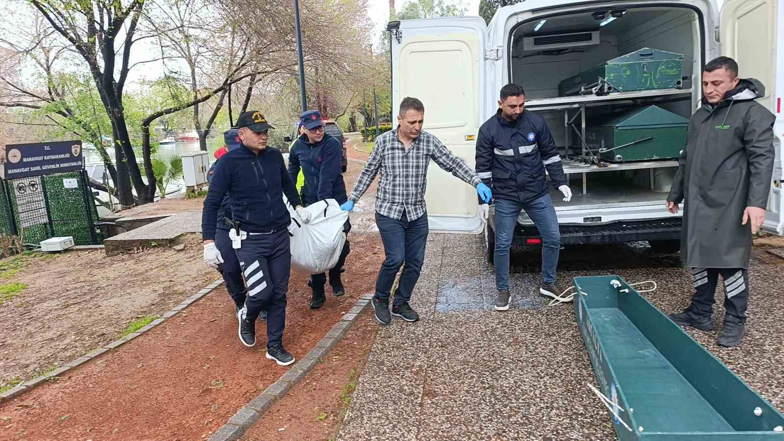 Kayıp olarak aranan 29 yaşındaki öğretmen adayının ırmakta cansız bedeni bulundu 4 kayip olarak aranan 29 yasindaki ogretmen adayinin irmakta cansiz bedeni bulundu 0 GqBPmNQ5