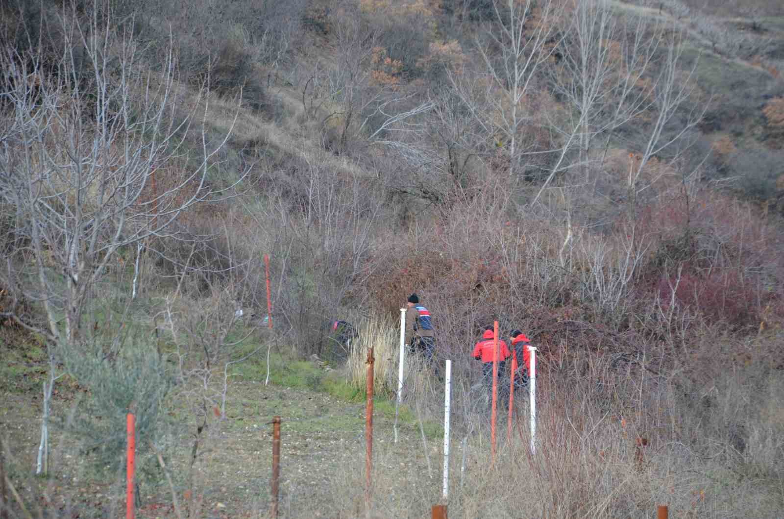 Kayıp olarak aranan kadın dere yatağında ölü bulundu 8 kayip olarak aranan kadin dere yataginda olu bulundu 4 LcSM87up