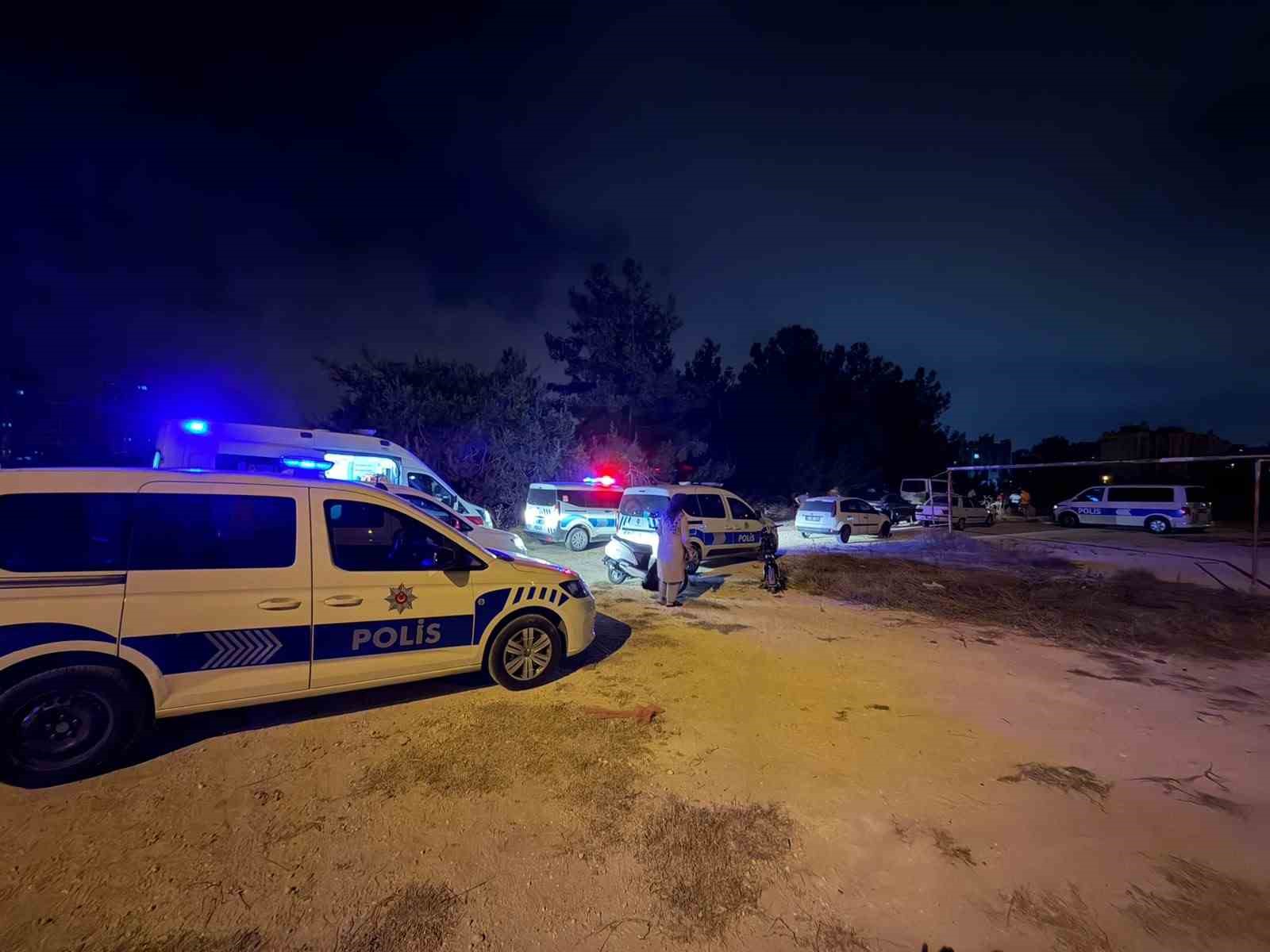 Kayıp olarak aranıyordu, ormanlık alanda ölü bulundu 4 kayip olarak araniyordu ormanlik alanda olu bulundu 0