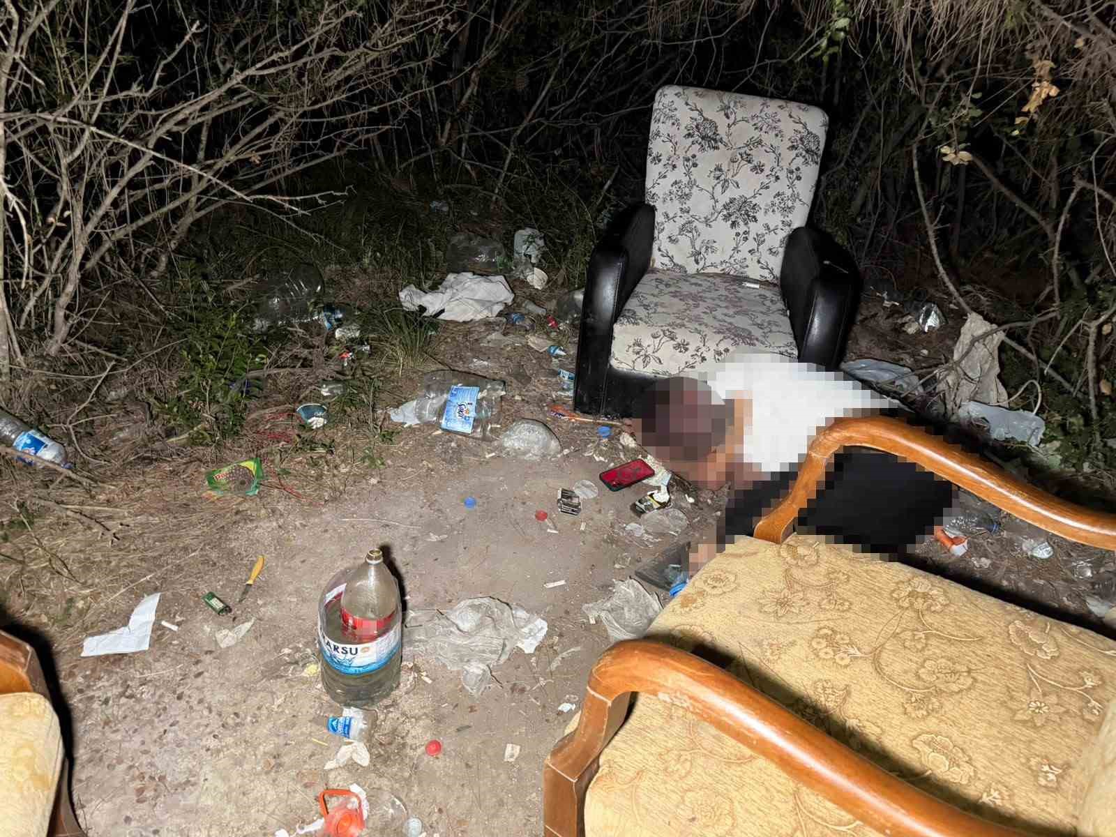 Kayıp olarak aranıyordu, ormanlık alanda ölü bulundu 6 kayip olarak araniyordu ormanlik alanda olu bulundu 2 bY5F5aXa