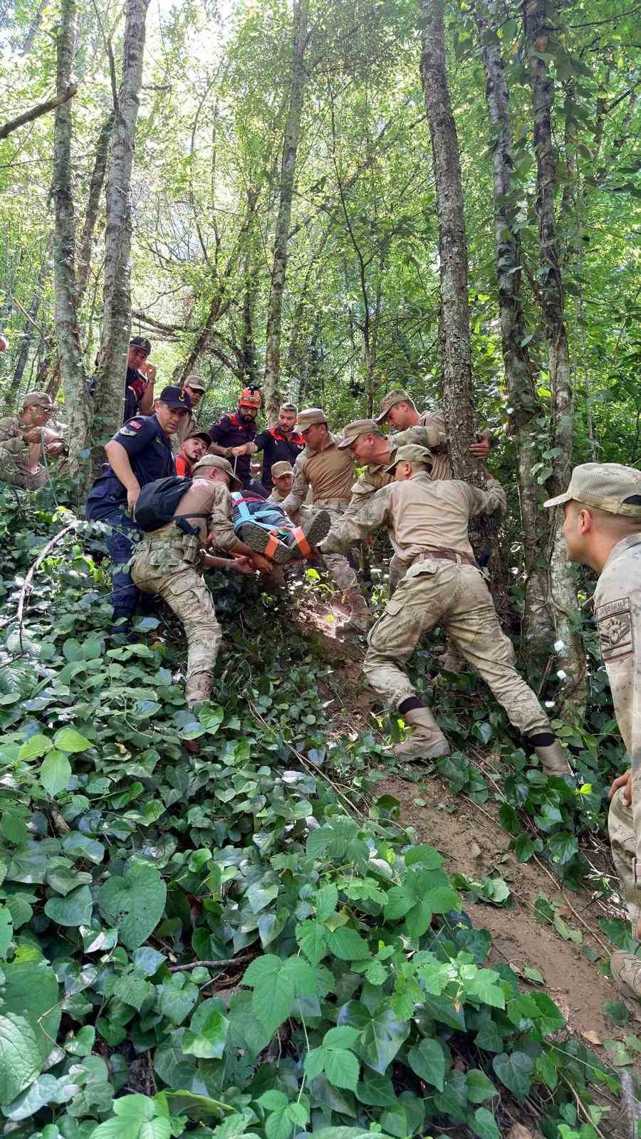 Kayıp şahıs ormanda yaralı halde bulundu 5 kayip sahis ormanda yarali halde bulundu 1 u6iVV9hF