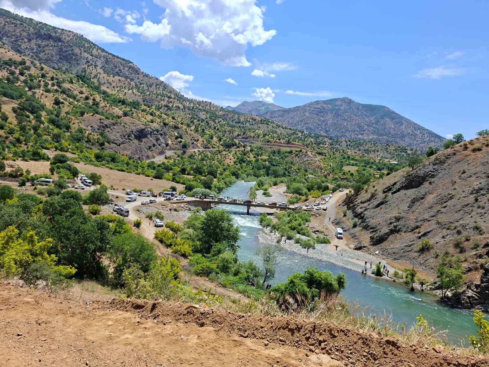 Kayıp şahsı arama çalışmaları sürüyor 6 kayip sahsi arama calismalari suruyor 2