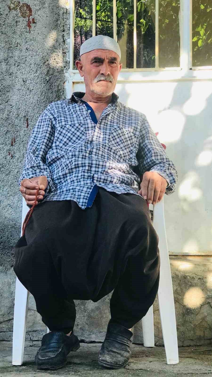 kayip yasli adamin cesedi bahcede camurun icinde bulundu 0 nzIJujBO
