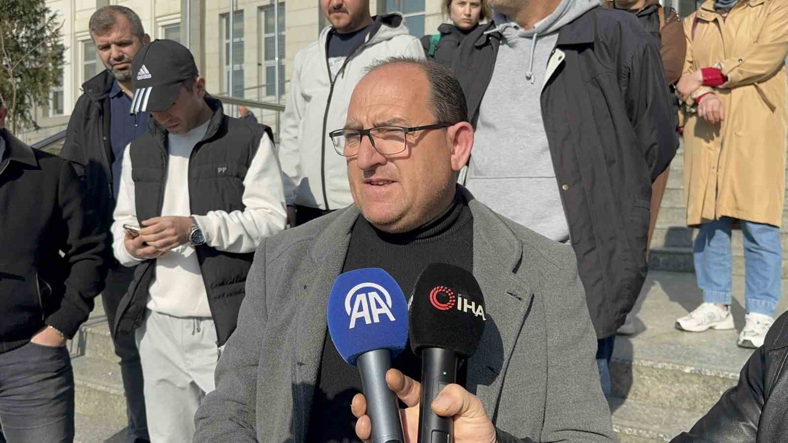 kayiplara karisan galericiden magdura teselli senin derdin 1 bizim 50 kendini uzme 2 qFN8HcFN