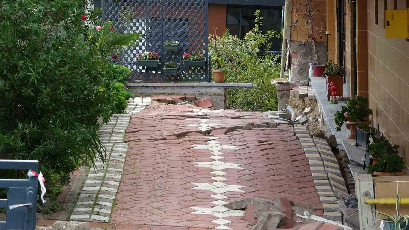 kayma ve egilme olan 5 katli binada yikim icin hazirliklar basladi 6 ElJlYZnU