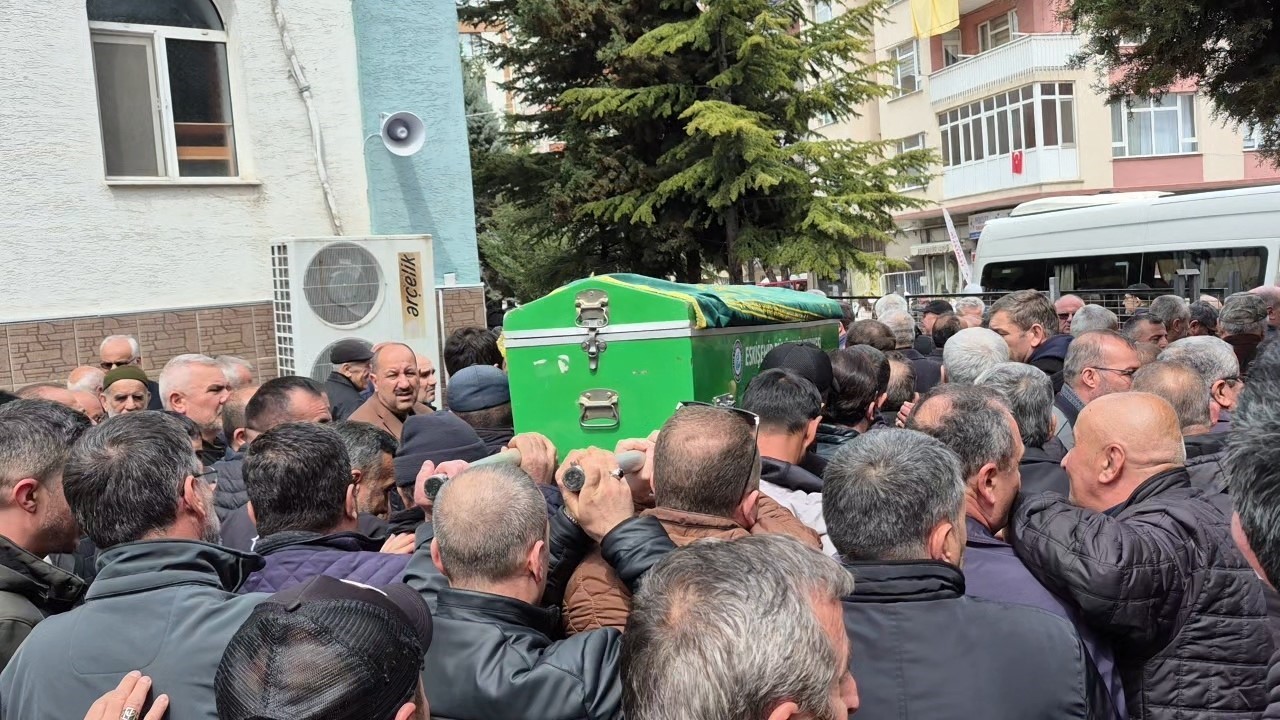 kaymakam krutun yaralandigi kazada vefat eden arac surucusu son yolculuguna ugurlandi 2 cc9jJEbQ