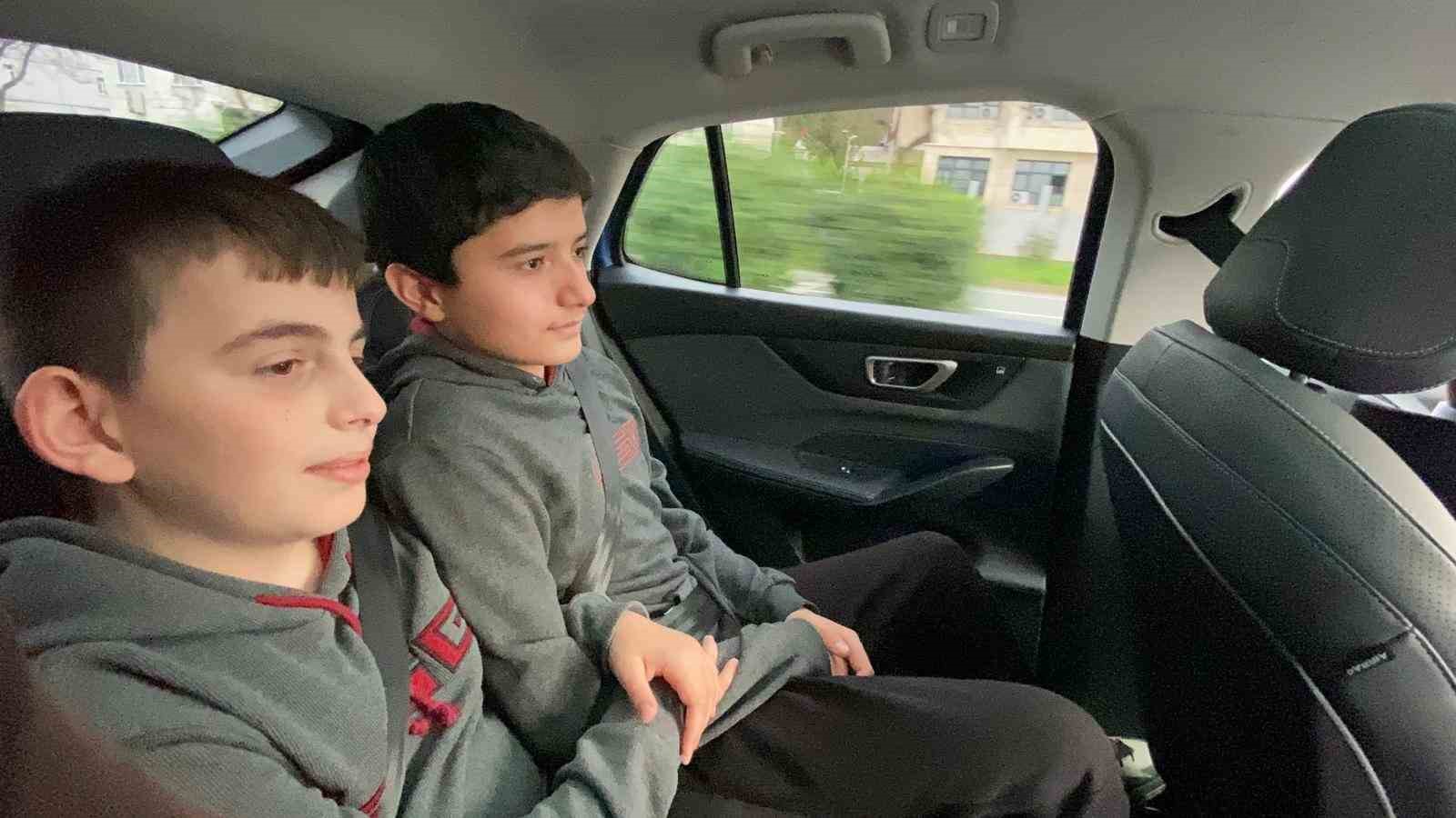 kaymakamdan ogrencilere toggun yeni modeli ile sehir turu 1 Zlc4YNPP