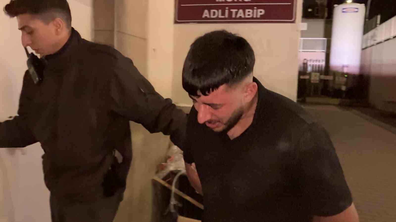 kayseride 1 kisinin oldugu 2 kisinin de yaralandigi bicakli kavganin goruntuleri ortaya cikti 3 Ijmybgwi