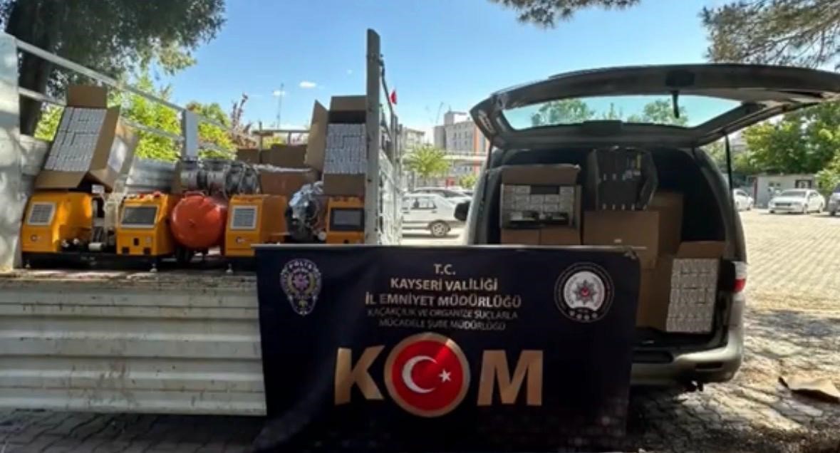 Kayseri’de 1 milyon 50 bin adet makaron ele geçirildi: 1 gözaltı 4 kayseride 1 milyon 50 bin adet makaron ele gecirildi 1 gozalti 0 ORbJqtAu