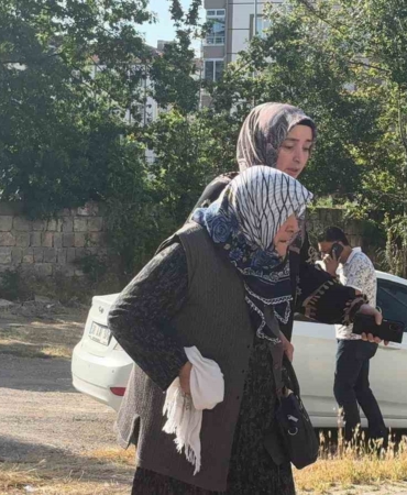 kayseride-12-katli-binanin-gorevli-dairesinde-yangin-4uxQePSj.jpg