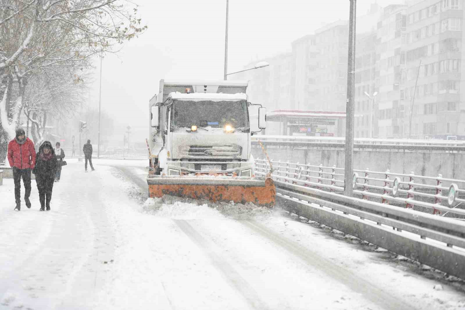 kayseride 137 mahalle yolu kapali 2 2p1s8EYf