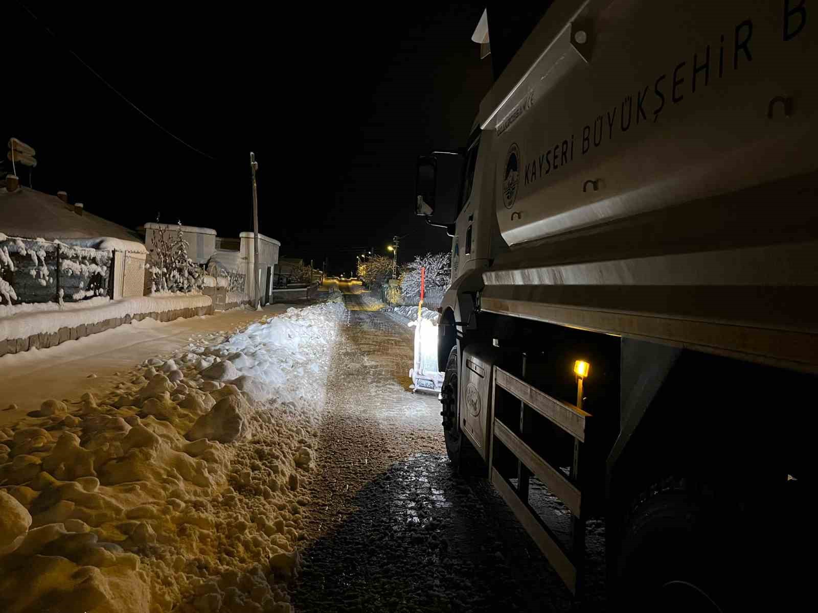 kayseride 146 yol acildi 26 yol ise ulasima kapali 1 3N9pXAcv