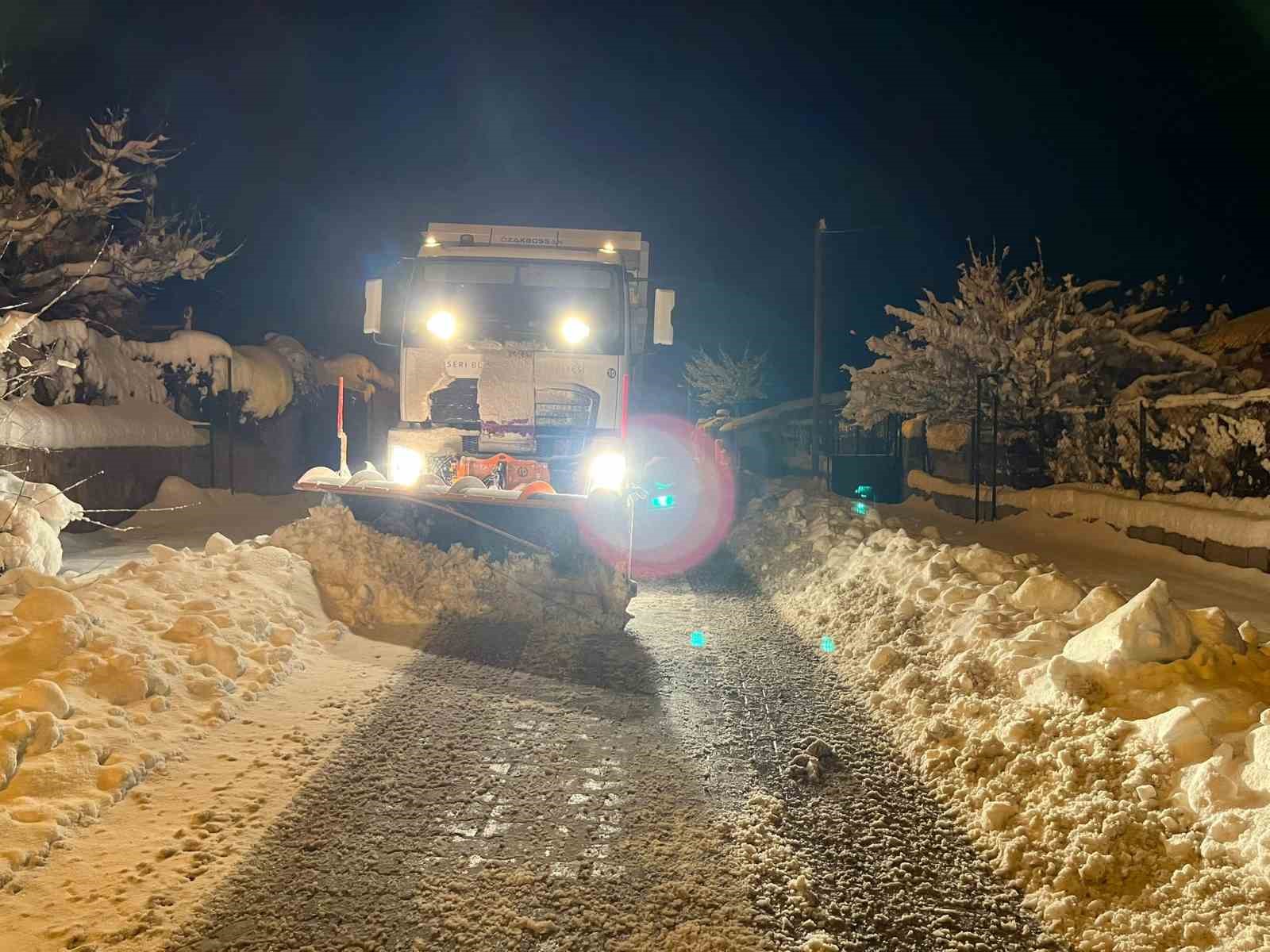 kayseride 146 yol acildi 26 yol ise ulasima kapali 3 gh3p7TVK