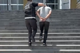 Gümüşhane’de hafif ticari araç şarampole devrildi: 1 ölü, 2 yaralı 1 thumbnail