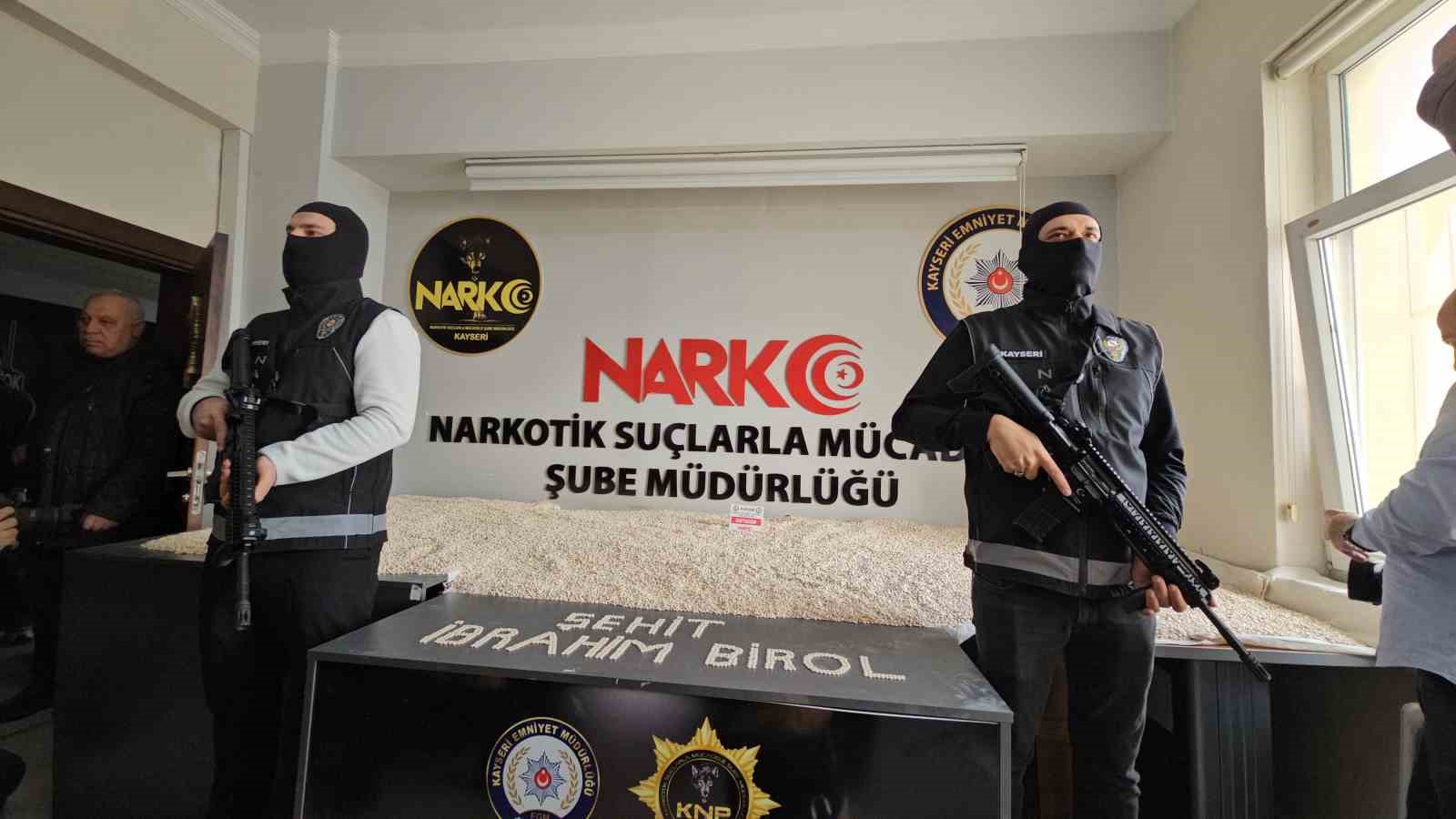kayseride 214 kilo uyusturucu madde ele gecirildi 1 YZHNjlg8