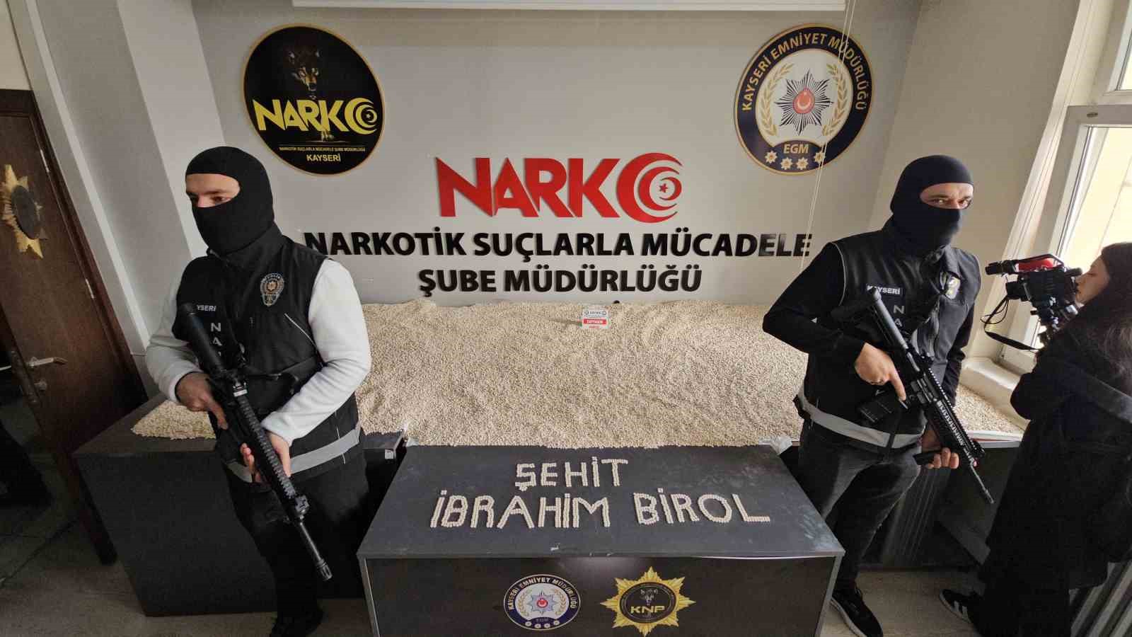 kayseride 214 kilo uyusturucu madde ele gecirildi 3 6KTeK8rO