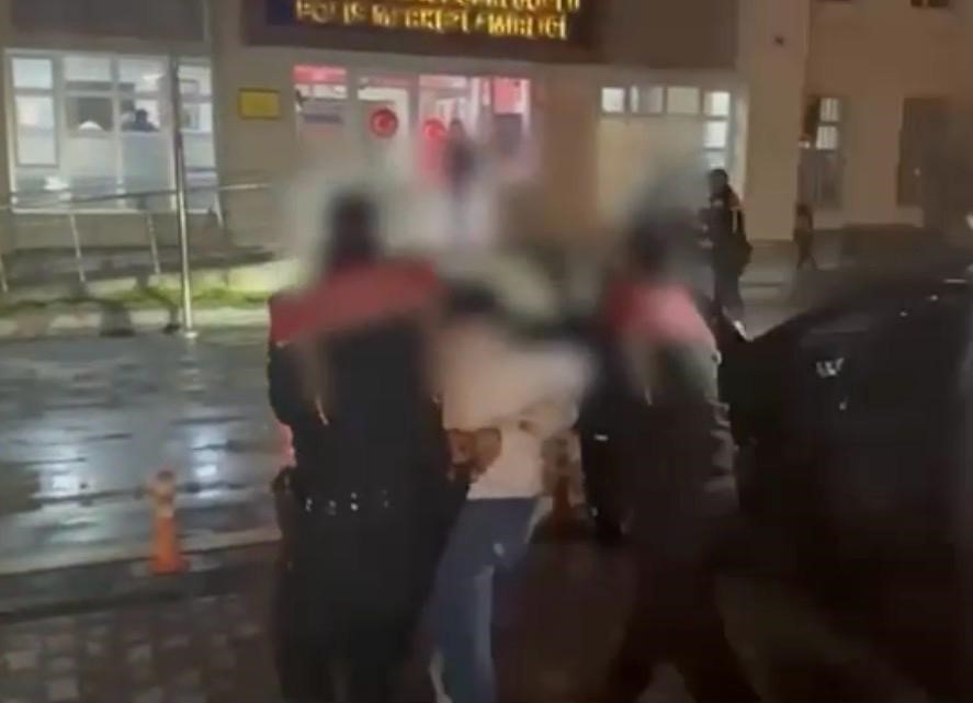 kayseride 3 polis aracina carparak kacan suc makinasi yakalandi 0
