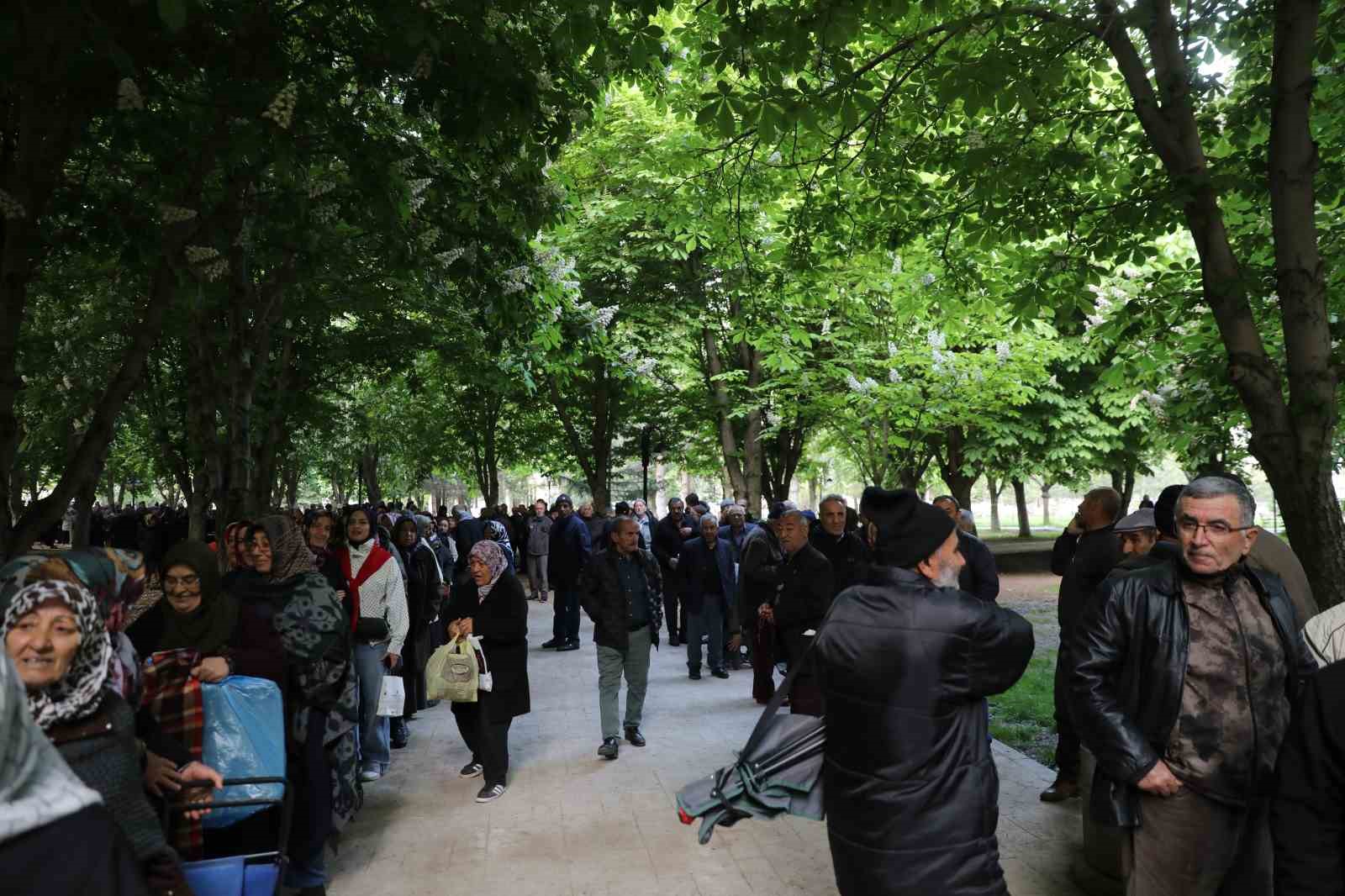 kayseride 300 bin kok organik domates fidesine yogun ilgi 3 fhJH9mpj