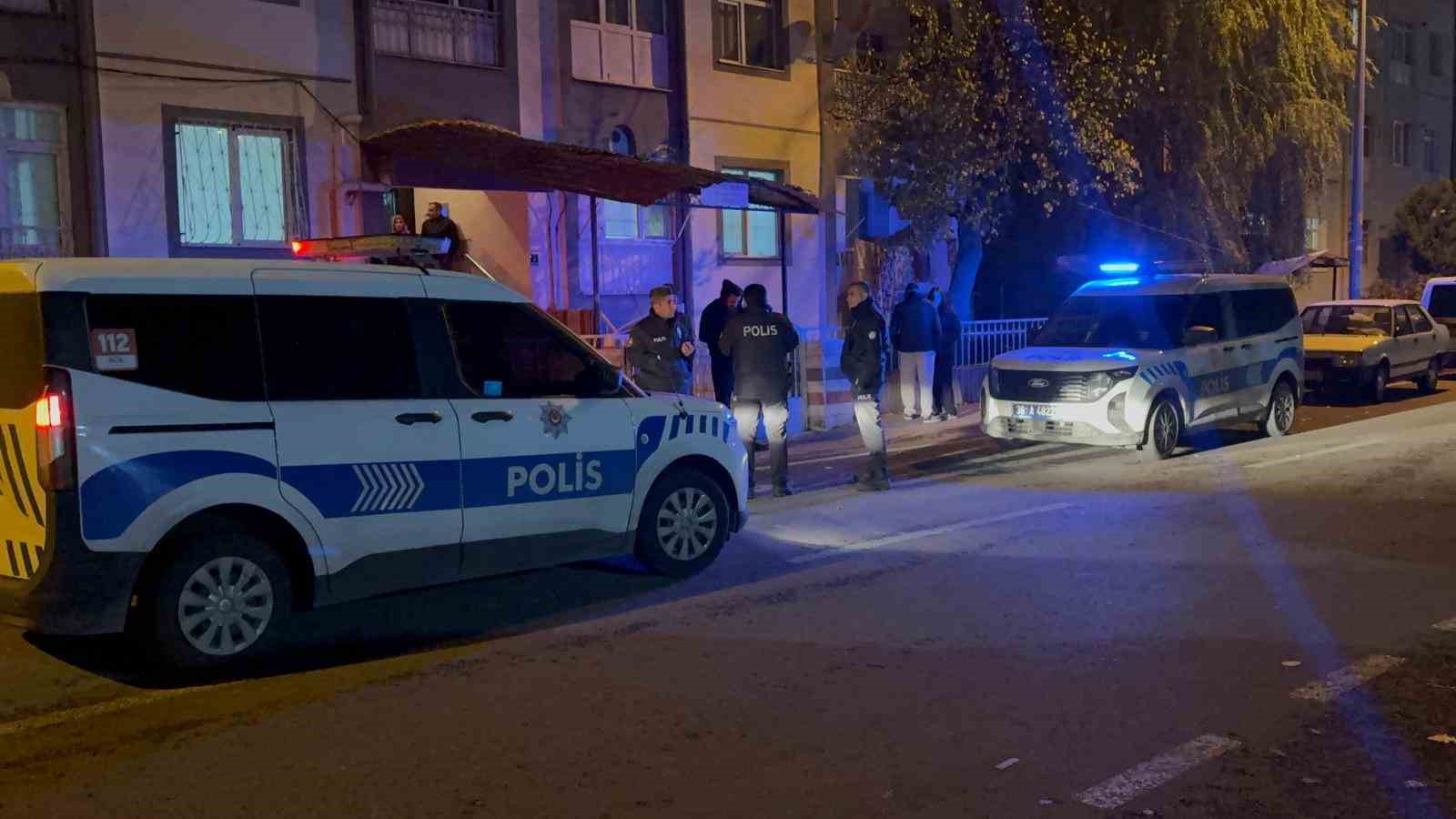kayseride 4 kattan dusen genc kiz agir yaralandi 1