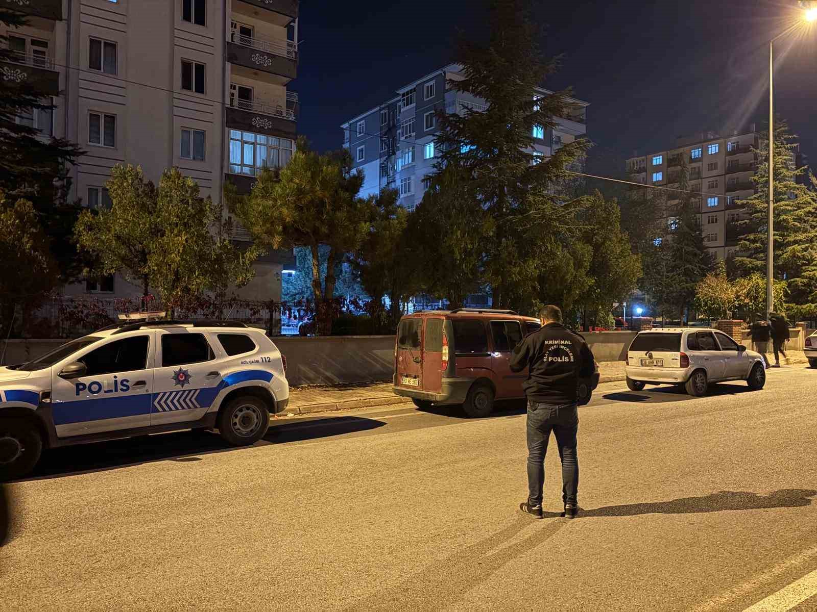 Kayseri’de 82 yaşındaki yaşlı adam evinde ölü bulundu 5 kayseride 82 yasindaki yasli adam evinde olu bulundu 1 D8rqbM6Y