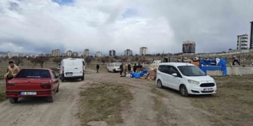 kayseride-ahira-hayvan-saldirdi-6-keci-telef-5-keci-kayip-Q9fYWbv1.jpg