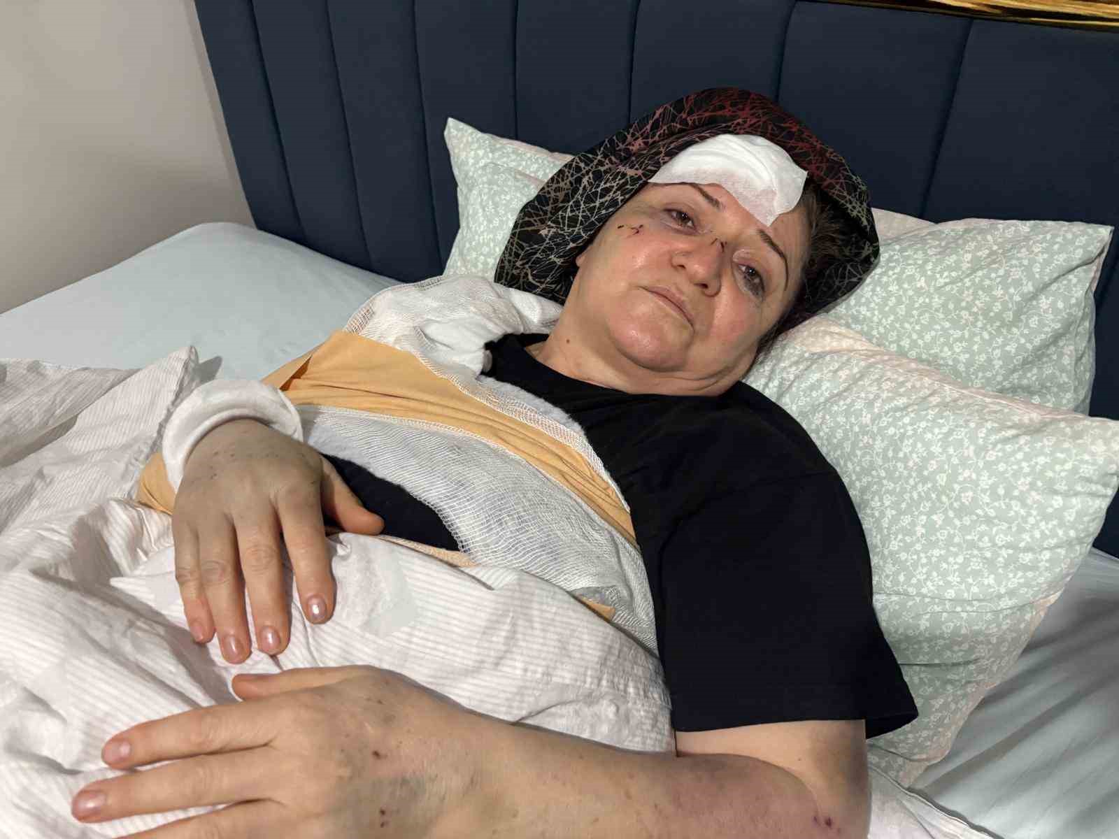 kayseride aracin refujdeki yayalarin arasina daldigi kazada kamerada 3 l4TEKIt3