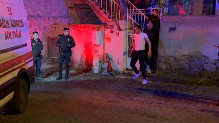 kayseride bacagindan yaralanan sahis ekiplerin ikazina ragmen tutun yakti 0 PmJbnhsl