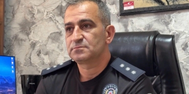 kayseride-baskomiserden-duygu-dolu-emeklilik-anonsu-WA3BsjMc.jpg