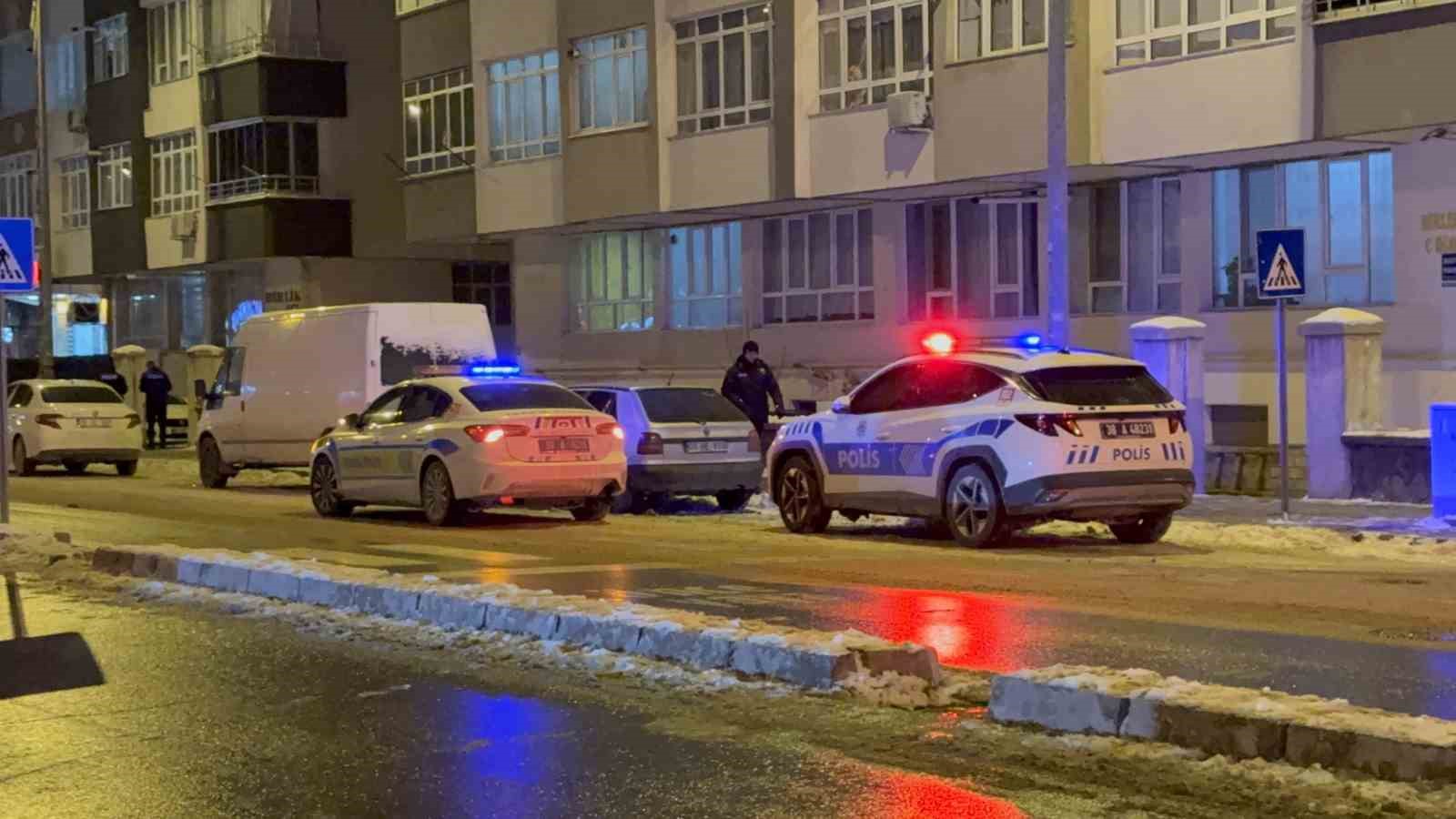 kayseride bicakli kavga 1 olu 4 vA9IiKJR