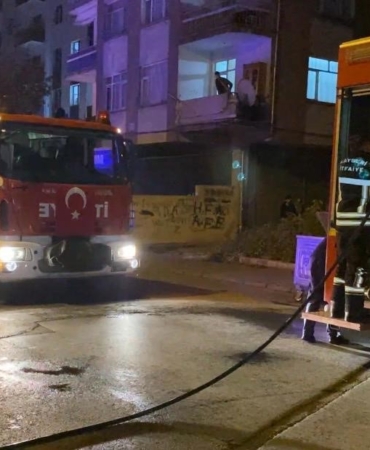 kayseride-bodrum-katinda-yangin-4-cocuk-dumandan-etkilendi-44jnYAfU.jpg