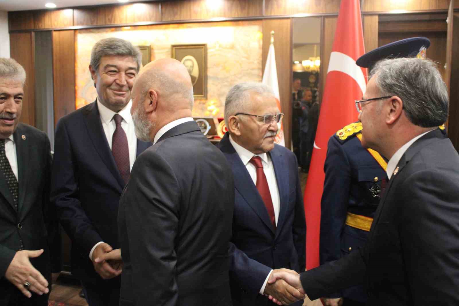 kayseride celik kanatli 29 ekim coskusu 6 2cj5npjI