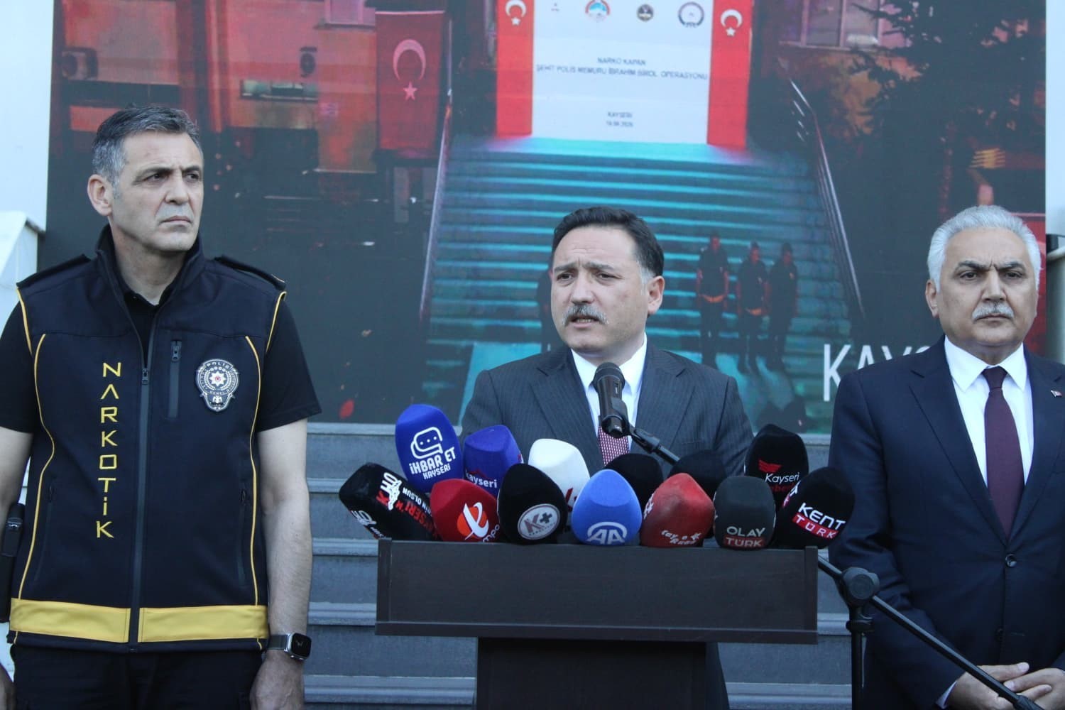 kayseride cumhuriyet tarihinin en buyuk uyusturucu operasyonu gerceklestirildi 0 SgsFQ3Ab