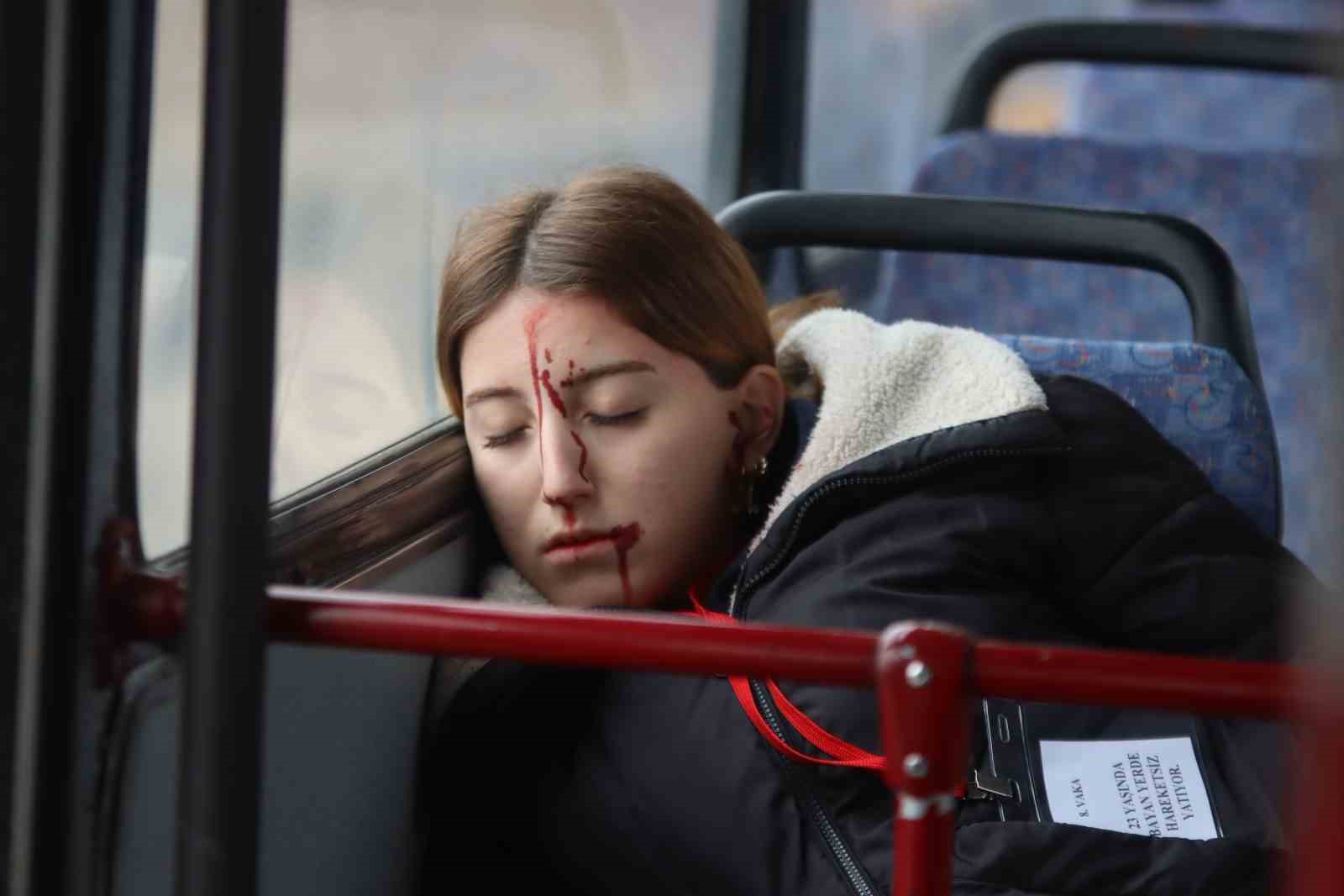 kayseride film gibi otobus kazasi tatbikati 7