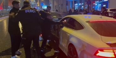 kayseride-gece-kulubunde-cikan-kavga-sokaga-tasti-vQ4PKdSK.jpg