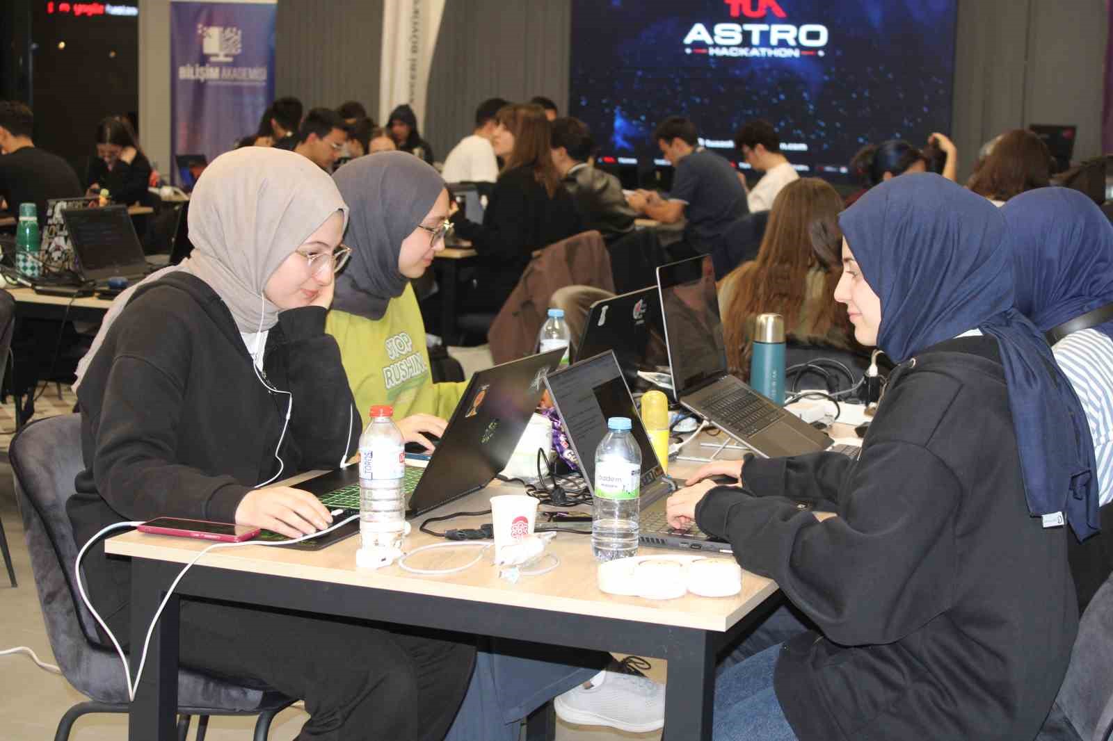 kayseride gencleri uzayla bulusturan tua astro hackathon yarismasi basladi 1 51tkVf7m